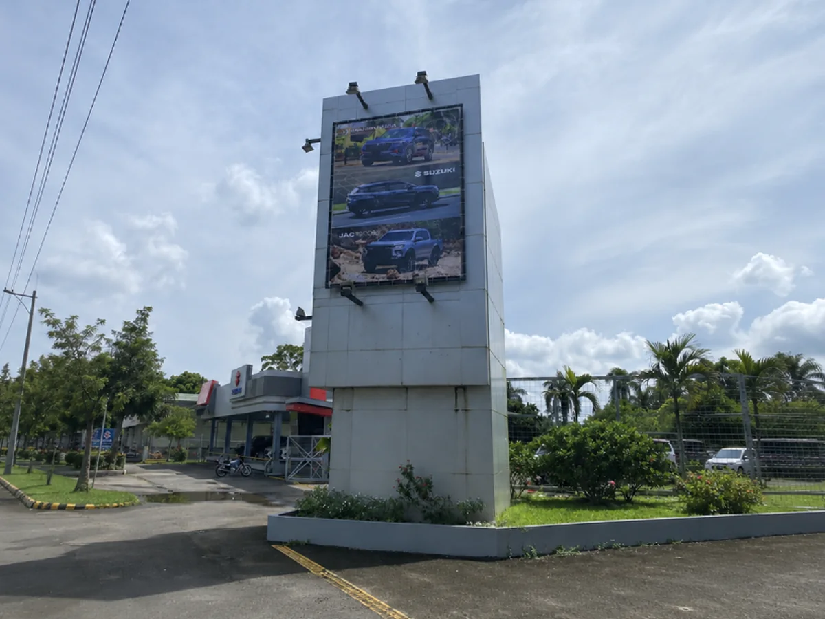 Lonas publicitarias impresas por BYRONALLEN